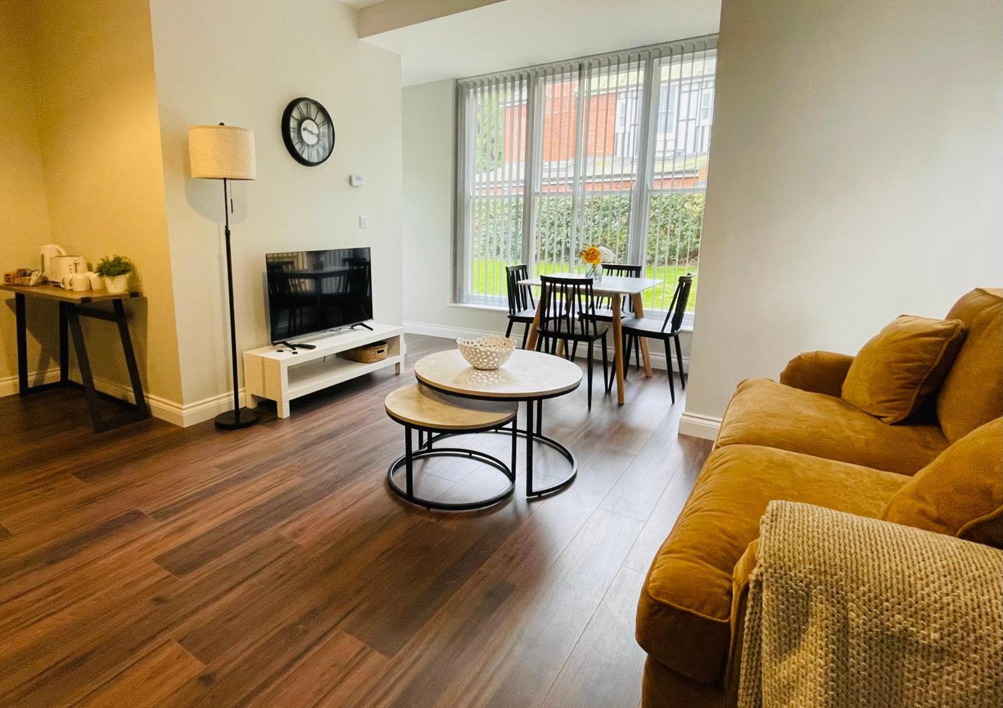 Eastwood Lodge Apartment No1 ウッドホール・スパ エクステリア 写真